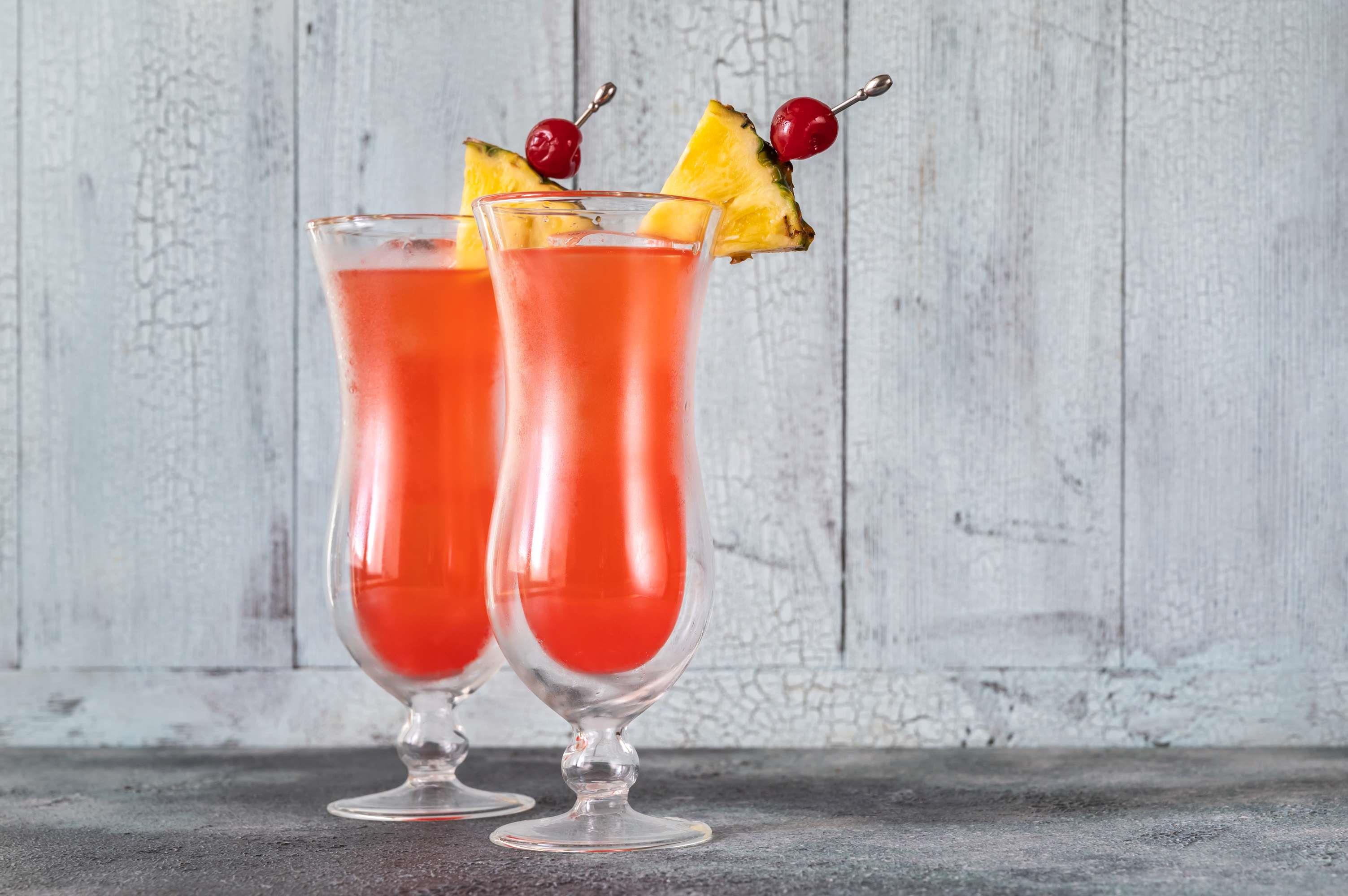 Bio Edel-Kirsch-Likör – aus sonnengereiften Kirschen mit 20 % Bio Kirschsaft